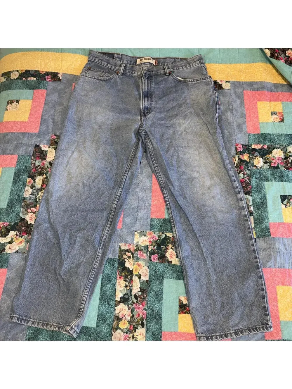 Levi's 550 Relaxed Fit Mens 38 x 30 Light Wash Blue Denim Work Jeans  Or casual